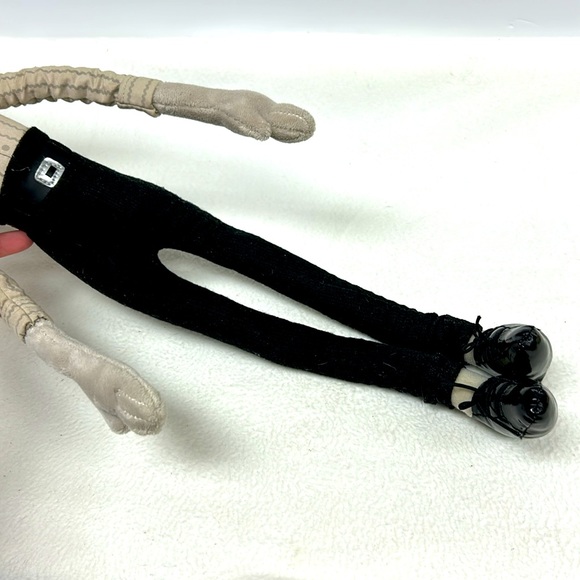 2012 Disney Store FRANKENWEENIE “ VICTOR” 23” posable plush - Picture 4 of 7